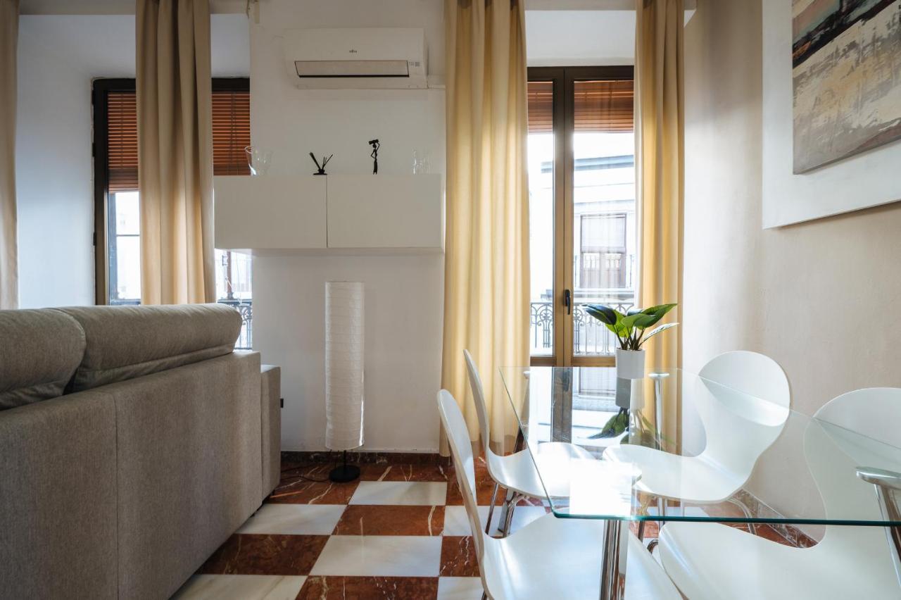 Apartamento De Lujo Junto A La Catedral Seville Exterior photo